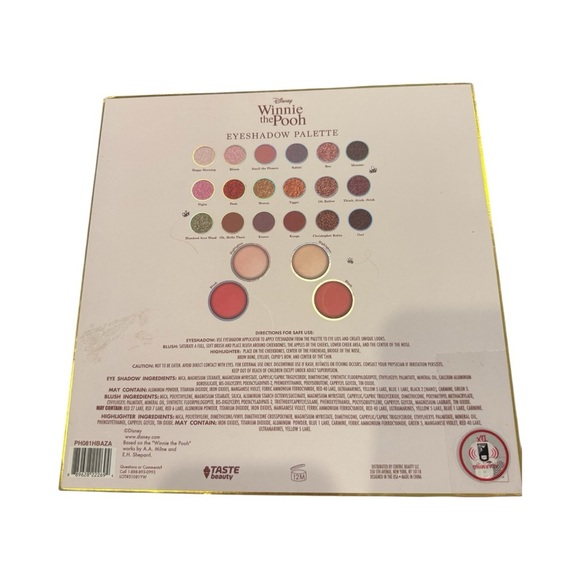 NEVER OPENED Disney Winnie the Pooh Eyeshadow and Face Palette with Gold Accents - Picture 2 of 6